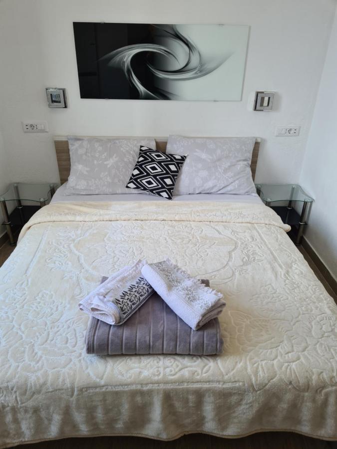 חוואר Gordana Apartments מראה חיצוני תמונה